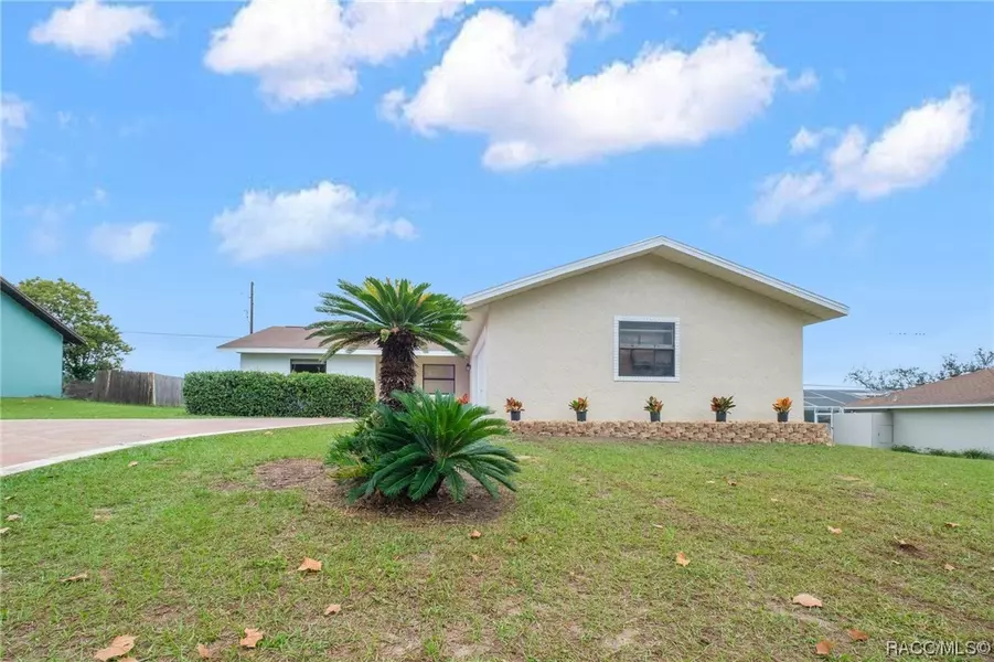 2155 N Gaston TER, Lecanto, FL 34461