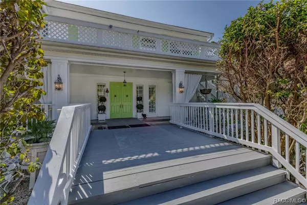 Yankeetown, FL 34498,6611 Riverside DR