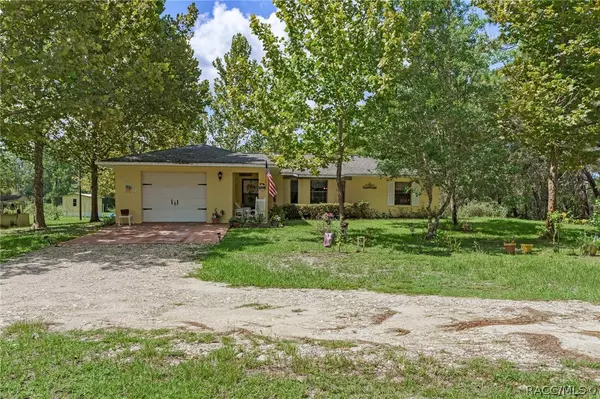 6740 W Green Acres ST, Homosassa, FL 34446