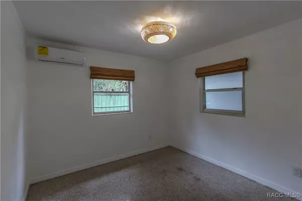 Crystal River, FL 34428,309 NW Crystal ST