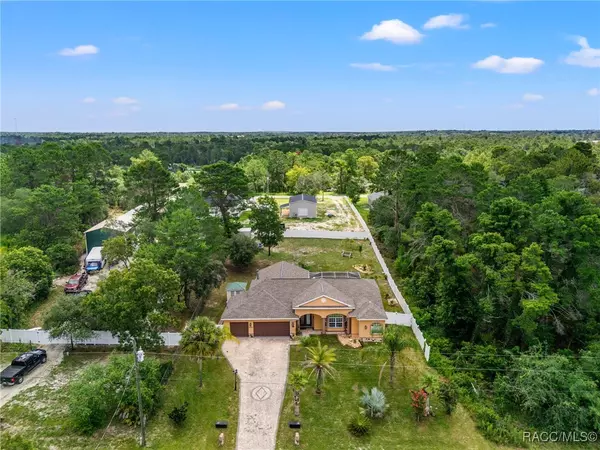 Weeki Wachee, FL 34613,8240 Christopher LN