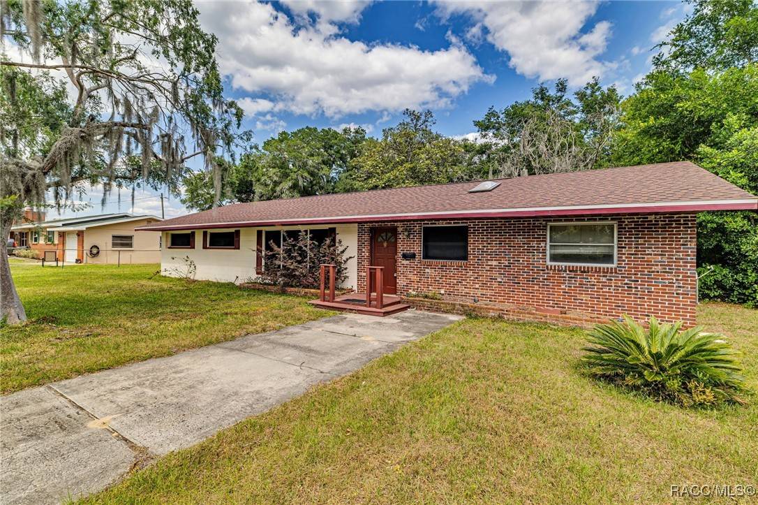 11440 Sally RD, Dade City, FL 33525