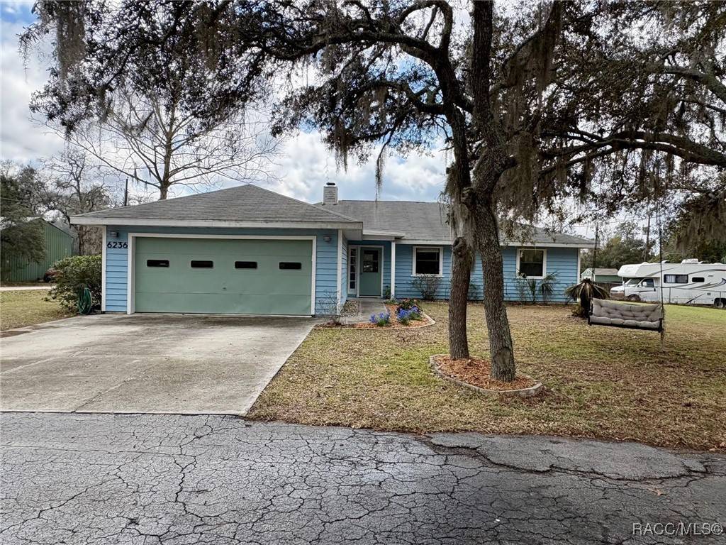 6236 W Oaklawn ST, Homosassa, FL 34446