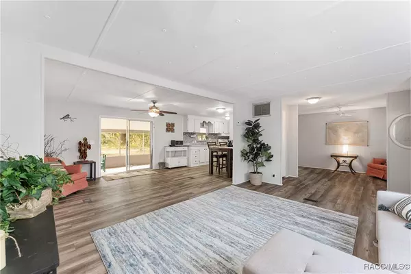 Ocala, FL 34481,15522 SW 3RD LN