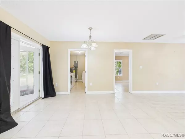 1440 NW 21st ST Crystal River, FL 34428