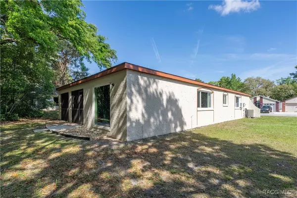 Homosassa, FL 34446,9 Chinaberry CIR