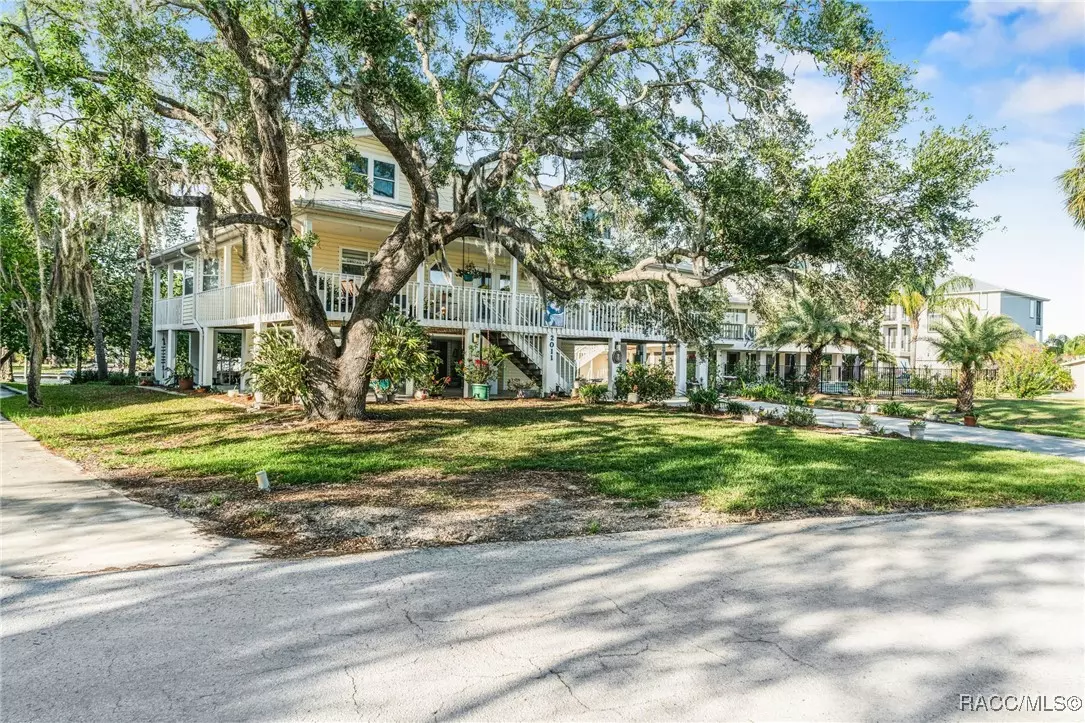 Crystal River, FL 34428,2011 NW 13th ST