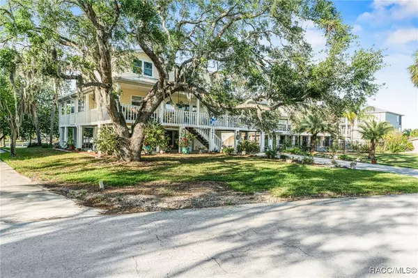 2011 NW 13th ST, Crystal River, FL 34428