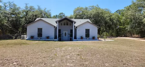 1582 N Wintergreen TER, Crystal River, FL 34429