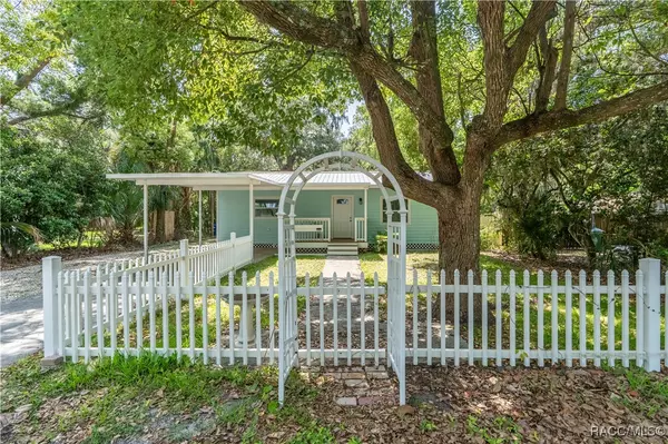 750 NE 2nd AVE, Crystal River, FL 34428