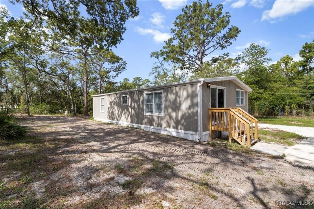 4926 W Meadow ST, Homosassa, FL 34446