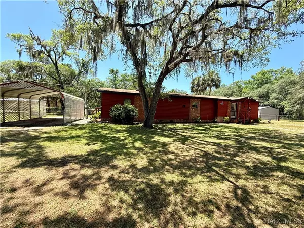 Inglis, FL 34449,310 Debra ST