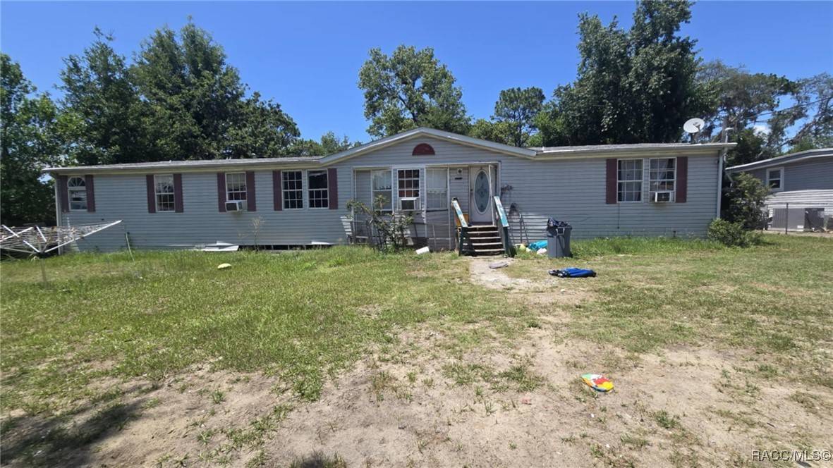 6915 W Arlington PL, Homosassa, FL 34448