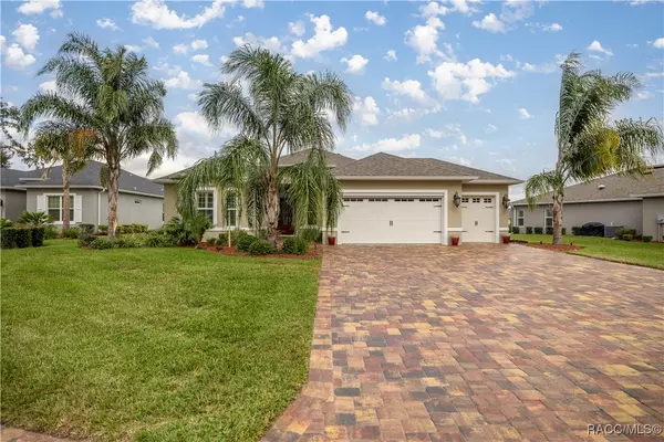 10279 Julia Isles AVE, Oxford, FL 34484