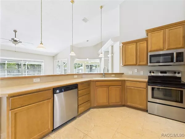 Ocala, FL 34471,802 SE 50th TER