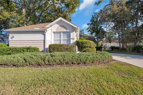 Homosassa, FL 34446,5 W Byrsonima LOOP