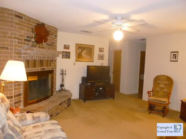 Marion, TX 78124,1033 Cale DR