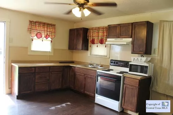 Luling, TX 78648,510 E Austin ST