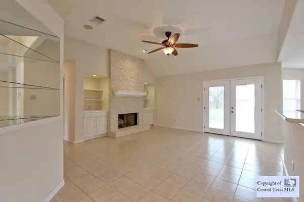 Mcqueeney, TX 78123,105 Purple Martin CT