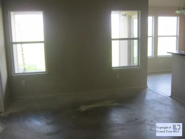 Luling, TX 78648,144 Talon DR