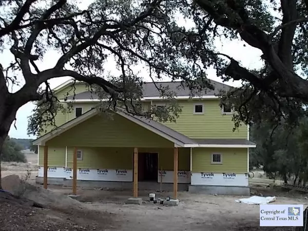 455 Big Bend DR, Canyon Lake, TX 78133