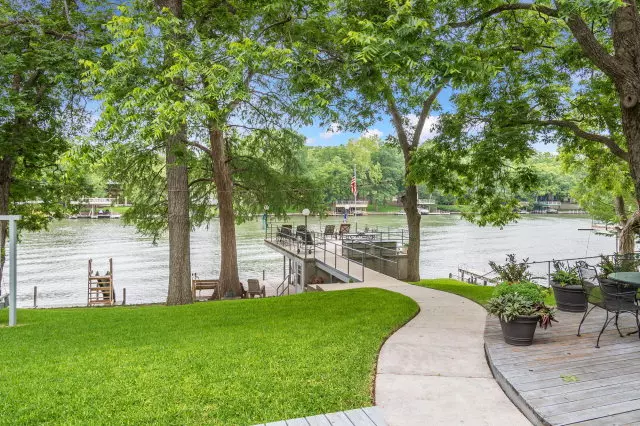 Mcqueeney, TX 78123,2239 Terminal Loop RD