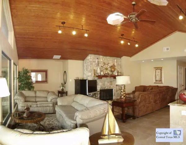 Canyon Lake, TX 78133,2359 Glenn DR