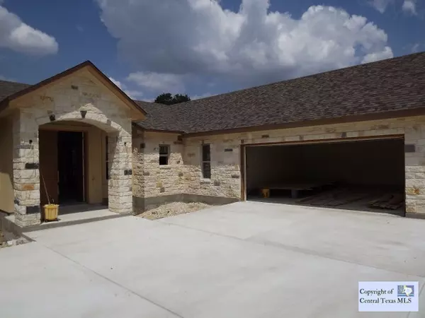 576 Military DR, Canyon Lake, TX 78133