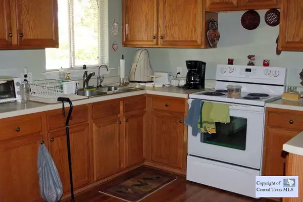 Lockhart, TX 78644,659 Fox LN