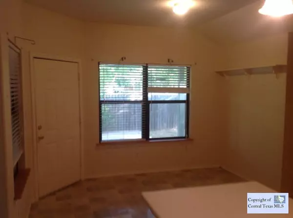 Lockhart, TX 78644,801 Vogel DR