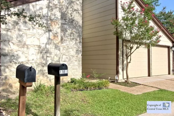 San Antonio, TX 78213,11811 Button Willow CV