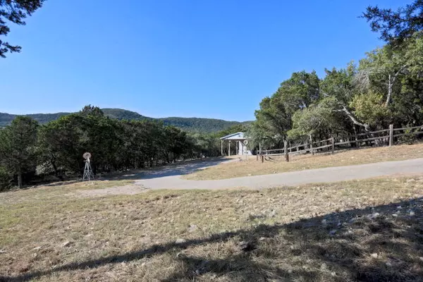 7085 Chimney Rock, Canyon Lake, TX 78133