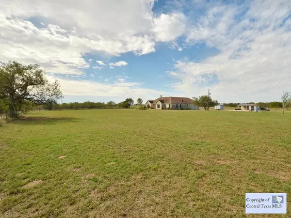 Dale, TX 78616,1611 Silver Mine RD