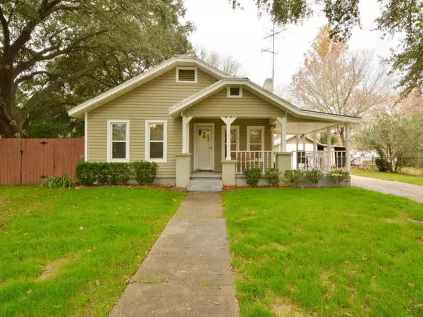 Luling, TX 78648,122 Blanco ST