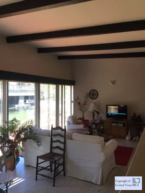 Mcqueeney, TX 78123,506 Admiral Benbow LN