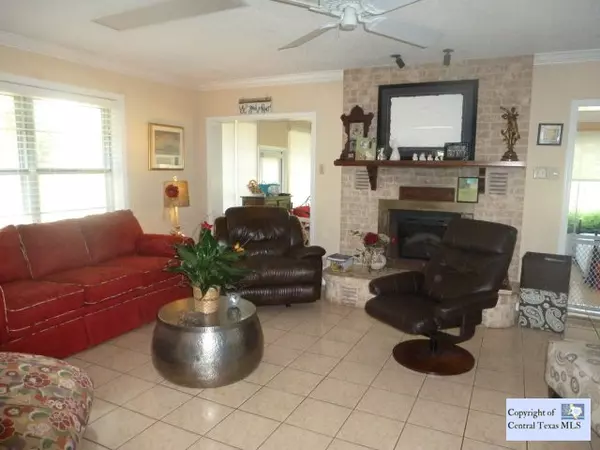 Canyon Lake, TX 78133,758 Pecan ST