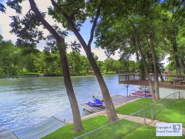 Mcqueeney, TX 78123,1126 Happy Haven RD