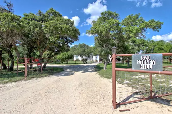 320 Stoney HL, Other, TX 78063