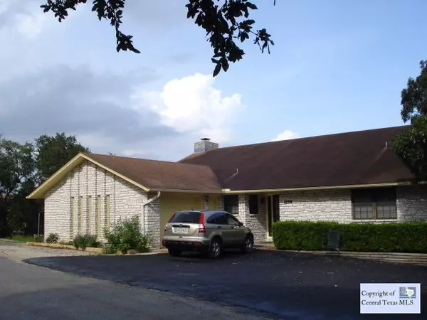 Canyon Lake, TX 78133,132 W Outer DR