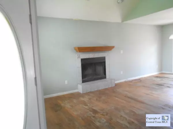 Lockhart, TX 78644,86 Clark RD