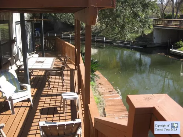 147 Trelawney ST, Mcqueeney, TX 78123