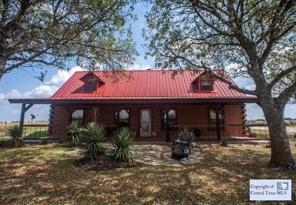 3319 Wosnig RD, Marion, TX 78124