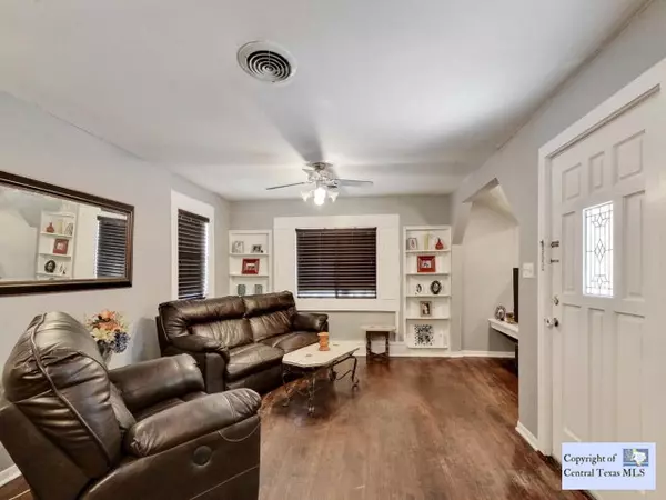 Luling, TX 78648,718 1/2 S Walnut AVE