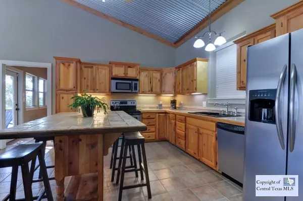 Spring Branch, TX 78070,354 Thoroughbred LN