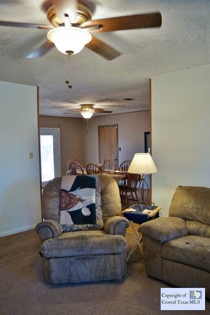 Luling, TX 78648,110 Hillview DR