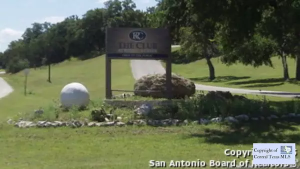 Spring Branch, TX 78070,1506 Cave DR