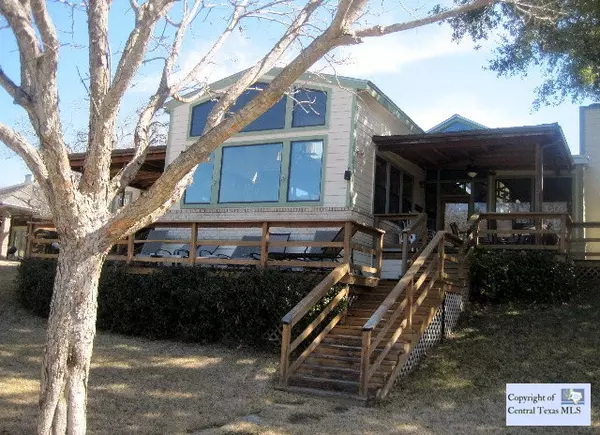 Mcqueeney, TX 78123,516A Woodlake DR