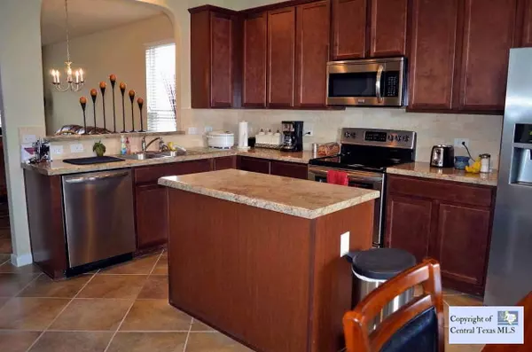 Lockhart, TX 78644,1502 Paint Brush