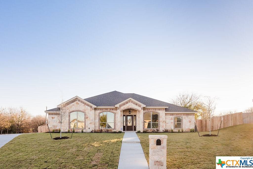 302 Ranger BLVD, Salado, TX 76571