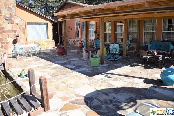 Burnet, TX 78611,107 McKay RD